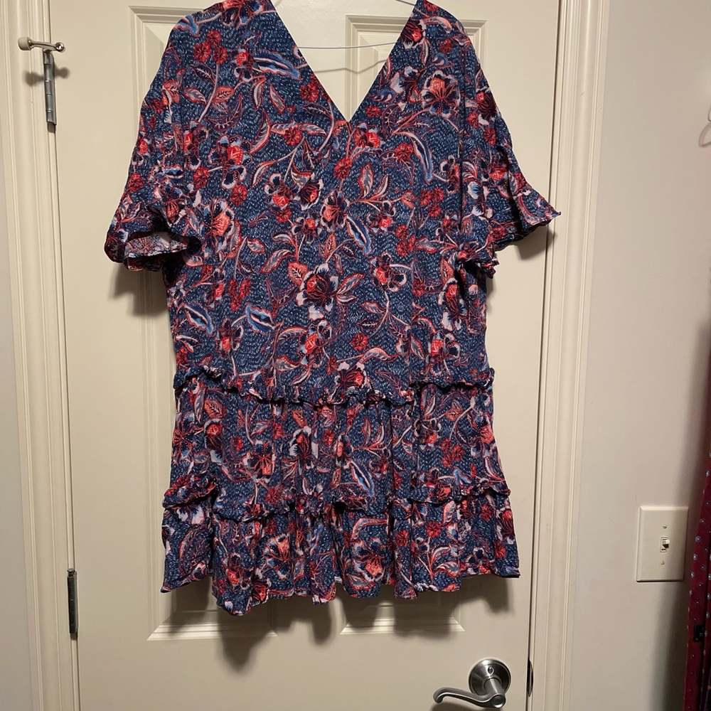 Tiered Floral Top Size 18/20